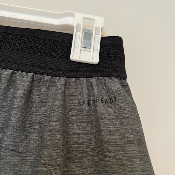 Adidas Aeroready Men’s Gray Athletic Lined Shorts drawstring 5” inseam Small - Picture 6 of 13